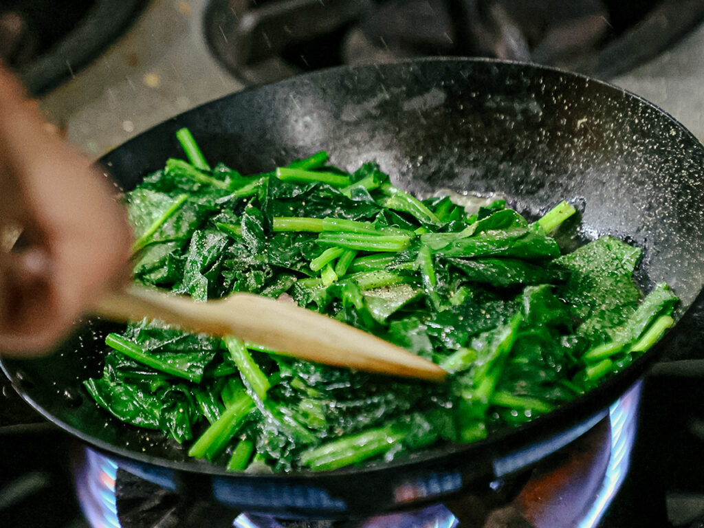 ほうれん草の炒め物