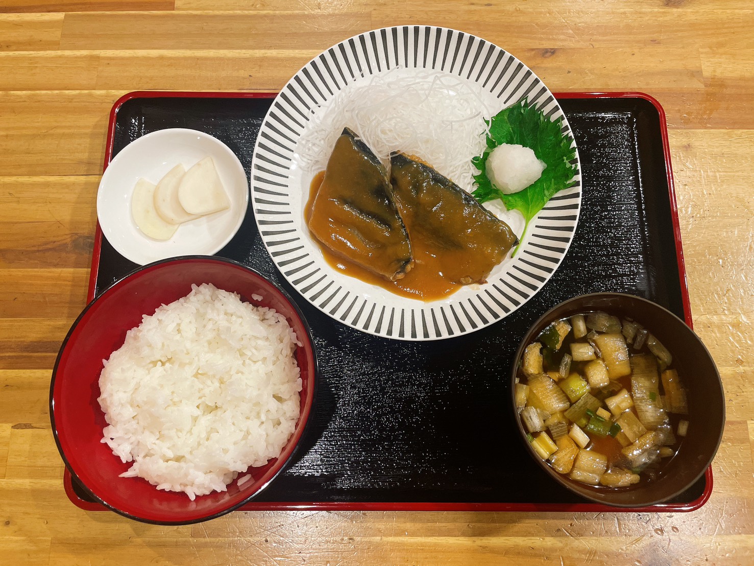 サバの味噌煮定食