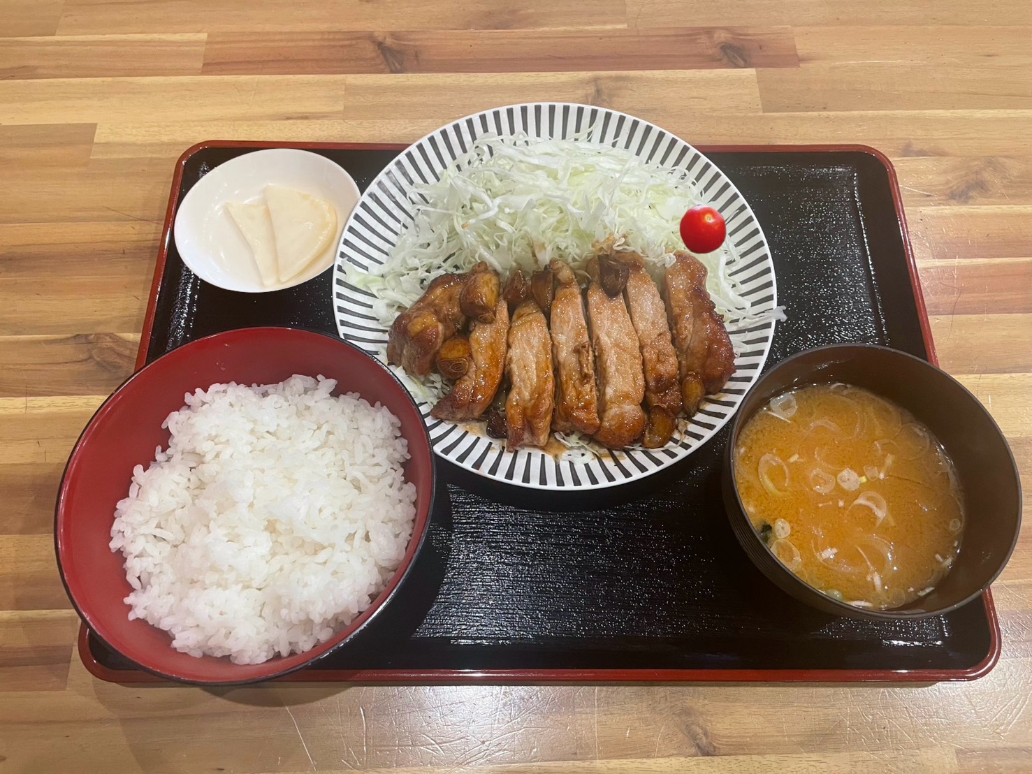 トンテキ定食